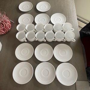 WHITE TEA SET